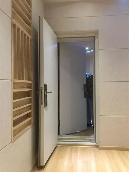 隔音(yīn)門(mén)